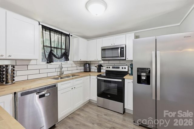 197 Mulberry Street, Clyde, NC 28721