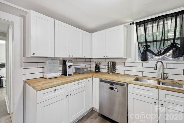 197 Mulberry Street, Clyde, NC 28721