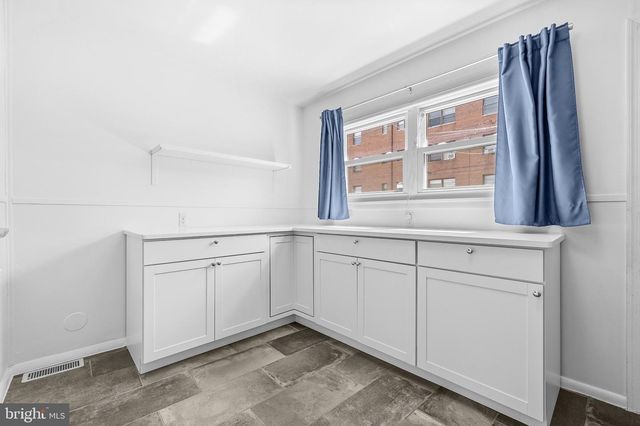 3417 BAKER ST NE, Washington, DC 20019