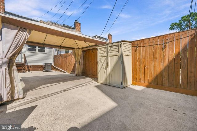 3417 BAKER ST NE, Washington, DC 20019