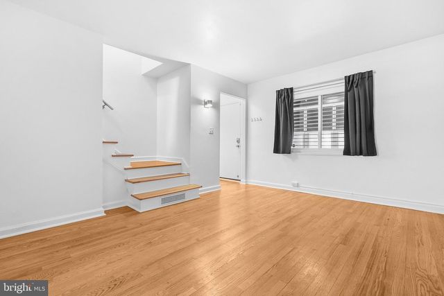3417 BAKER ST NE, Washington, DC 20019