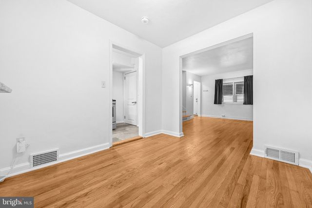 3417 BAKER ST NE, Washington, DC 20019