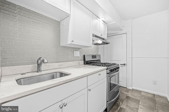 3417 BAKER ST NE, Washington, DC 20019