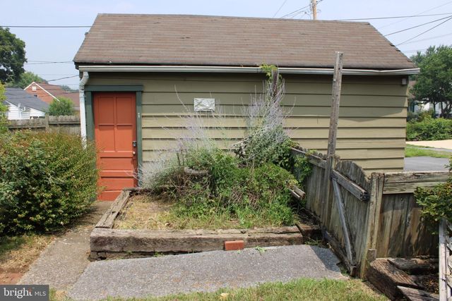 121 N TENNESSE AVENUE, Martinsburg, WV 25401