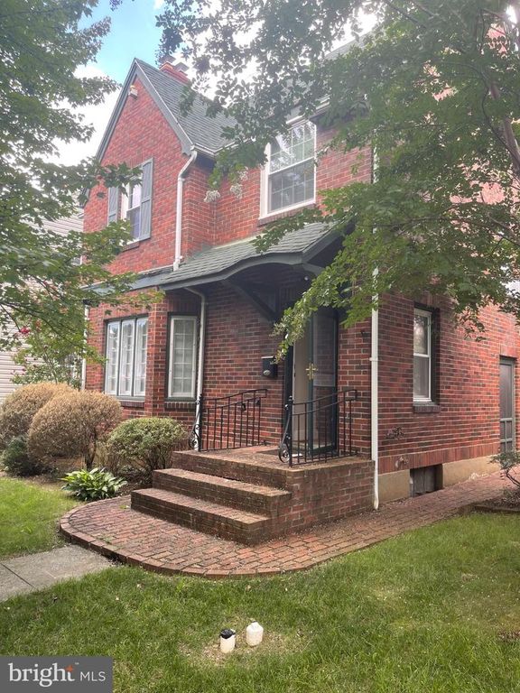 121 N TENNESSE AVENUE, Martinsburg, WV 25401