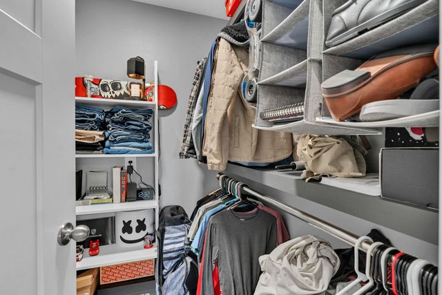 1825 E Summerwood St, Goddard, KS 67052