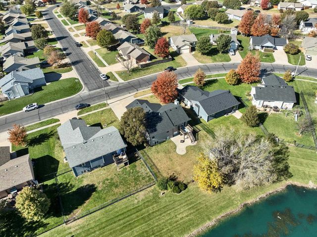 1825 E Summerwood St, Goddard, KS 67052