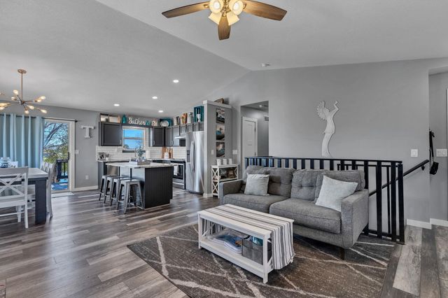 1825 E Summerwood St, Goddard, KS 67052