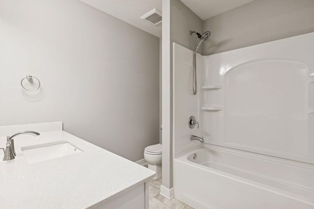 19351 Meadow View Lane, Maple Grove, MN 55311