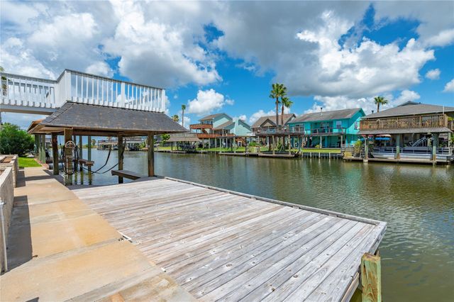 920 Bonita Street, Bayou Vista, TX 77563