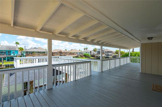 920 Bonita Street, Bayou Vista, TX 77563