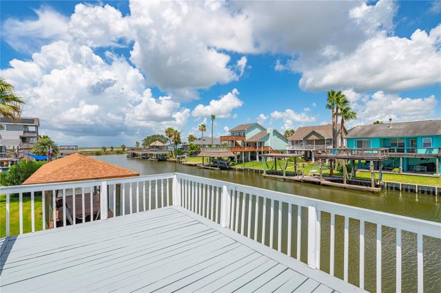 920 Bonita Street, Bayou Vista, TX 77563
