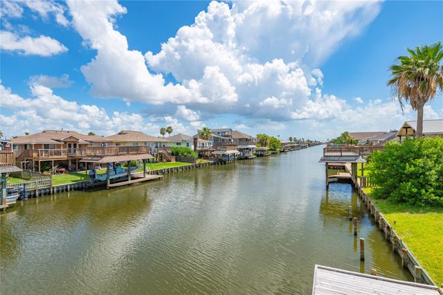 920 Bonita Street, Bayou Vista, TX 77563