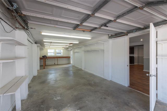 920 Bonita Street, Bayou Vista, TX 77563