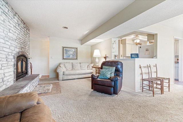 421 Lakewood Drive, Noel, MO 64854