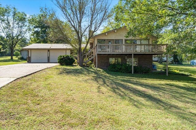 421 Lakewood Drive, Noel, MO 64854