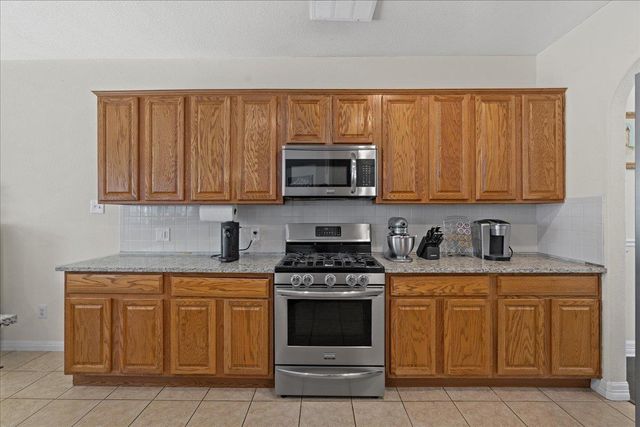 2302 Wheaton TRL, Cedar Park, TX 78613