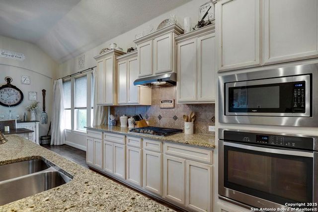 13710 Astros, San Antonio, TX 78245