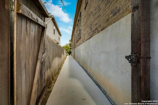 13710 Astros, San Antonio, TX 78245