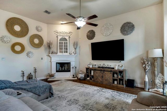 13710 Astros, San Antonio, TX 78245