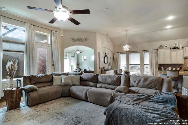 13710 Astros, San Antonio, TX 78245