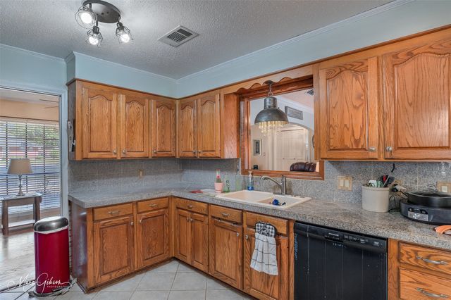 8102 Dogwood Trail, Haughton, LA 71037