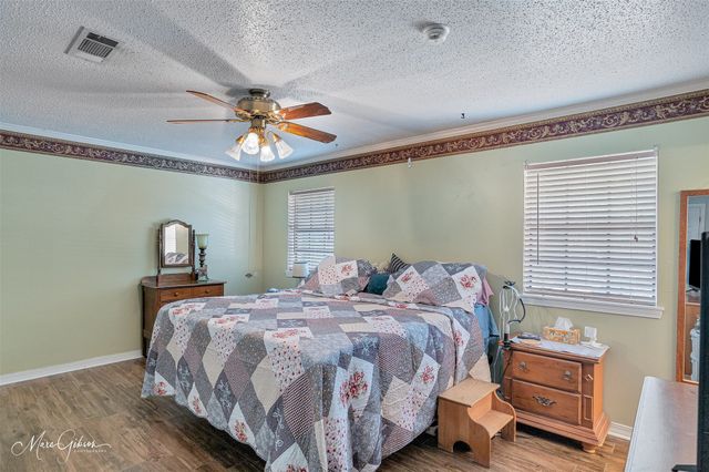 8102 Dogwood Trail, Haughton, LA 71037