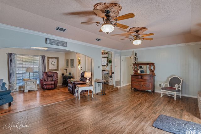 8102 Dogwood Trail, Haughton, LA 71037