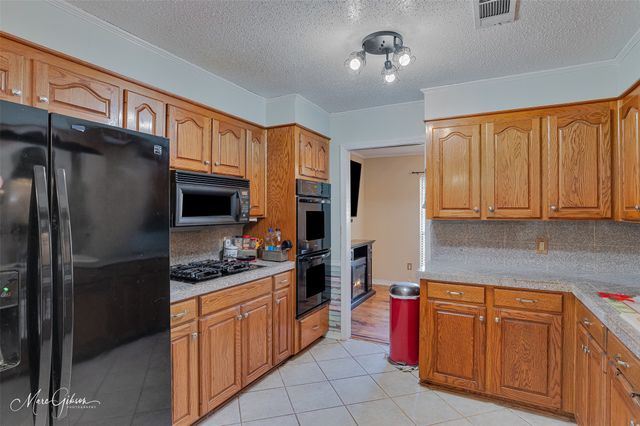 8102 Dogwood Trail, Haughton, LA 71037
