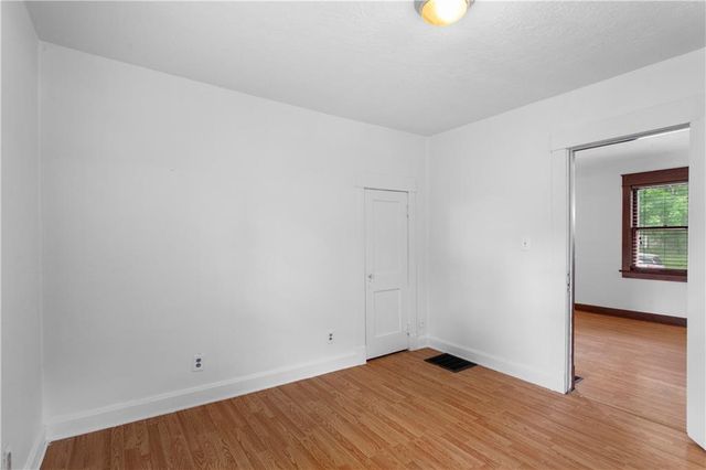 841 S Leslie Avenue, Independence, MO 64050