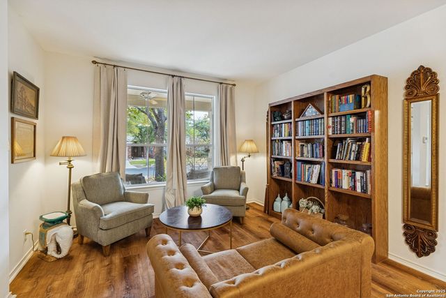 8639 Cantua Creek, Helotes, TX 78023