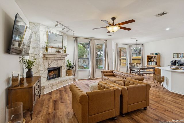 8639 Cantua Creek, Helotes, TX 78023