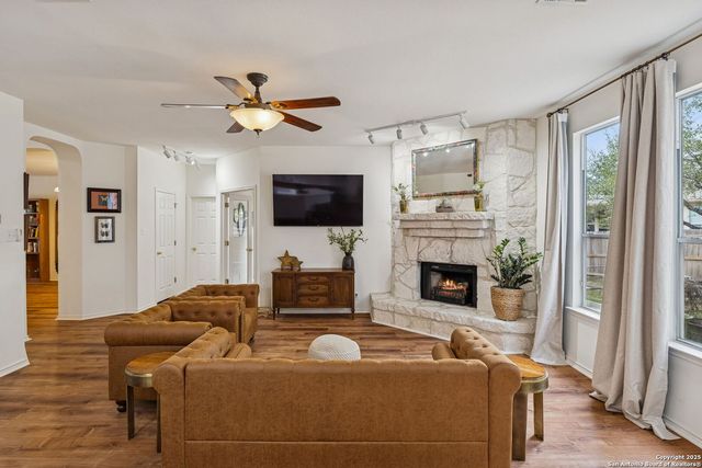 8639 Cantua Creek, Helotes, TX 78023