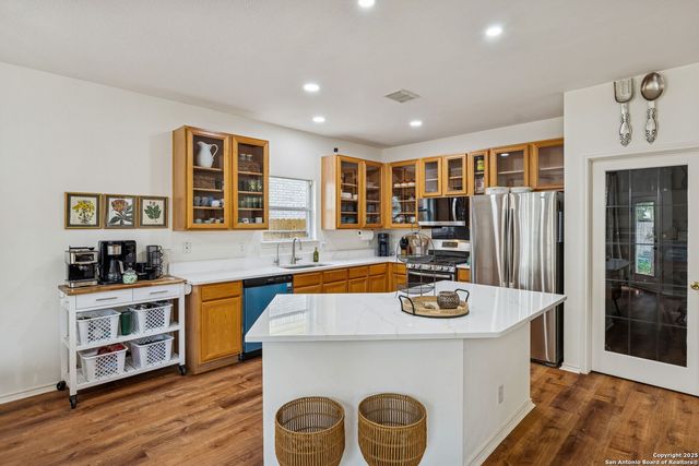 8639 Cantua Creek, Helotes, TX 78023