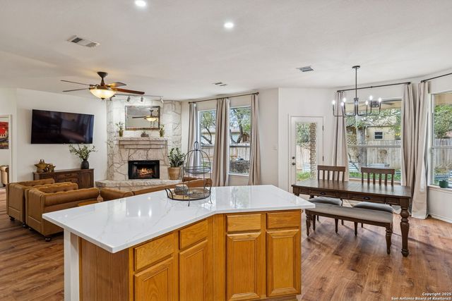 8639 Cantua Creek, Helotes, TX 78023