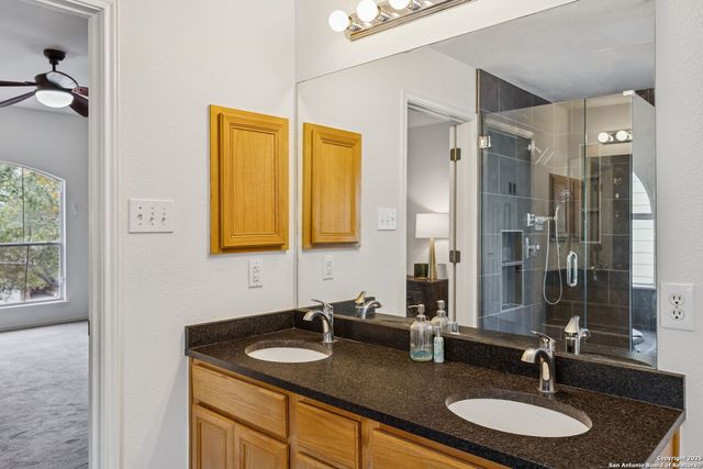 8639 Cantua Creek, Helotes, TX 78023