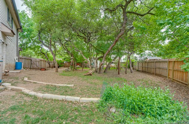 8639 Cantua Creek, Helotes, TX 78023