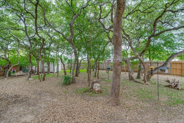 8639 Cantua Creek, Helotes, TX 78023