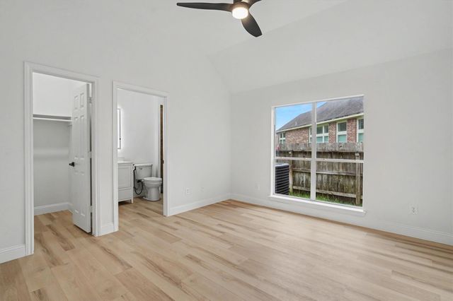 2905 Summer Cape Court, League City, TX 77573