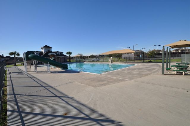 2905 Summer Cape Court, League City, TX 77573