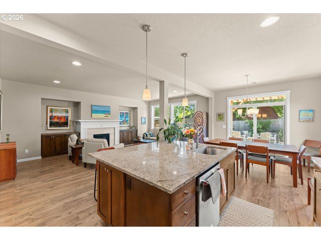 3121 Se RIESLING Rd, Milwaukie, OR 97267