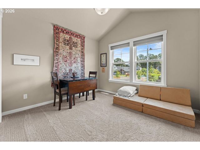 3121 Se RIESLING Rd, Milwaukie, OR 97267