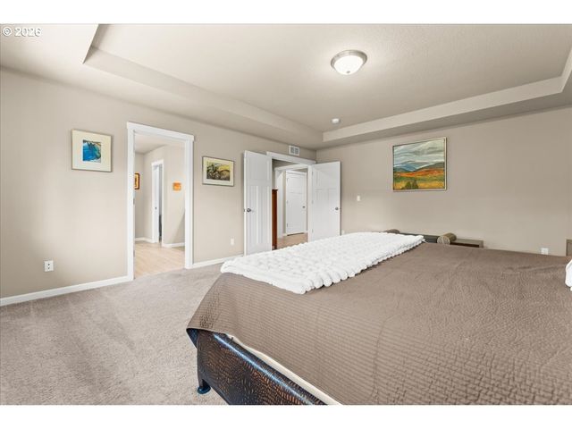 3121 Se RIESLING Rd, Milwaukie, OR 97267