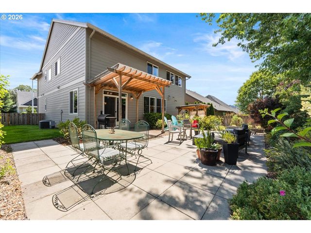 3121 Se RIESLING Rd, Milwaukie, OR 97267