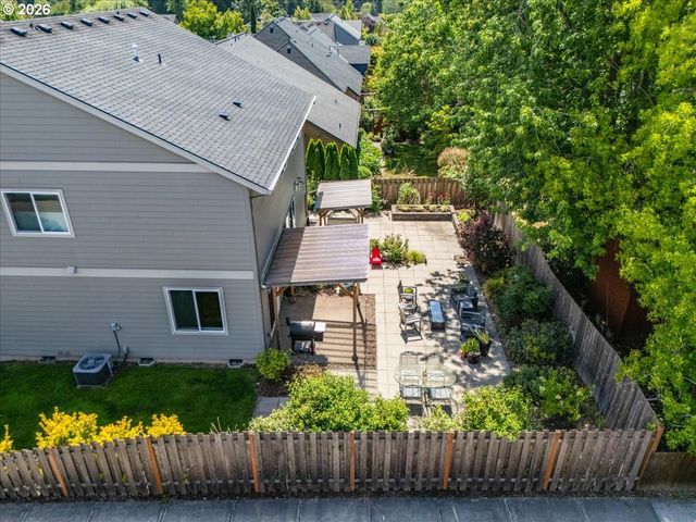 3121 Se RIESLING Rd, Milwaukie, OR 97267