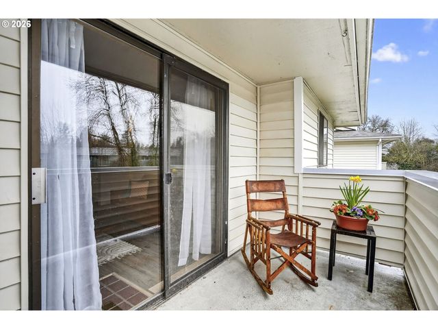 11044 Sw GREENBURG Rd 321, Portland, OR 97223