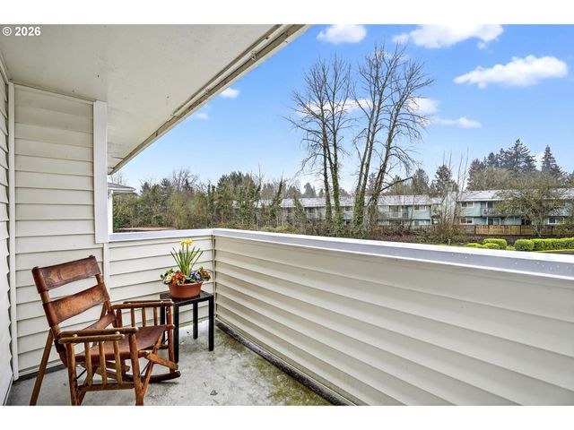 11044 Sw GREENBURG Rd 321, Portland, OR 97223