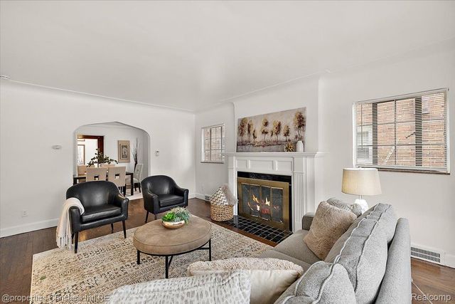 18645 Roselawn Street, Detroit, MI 48221