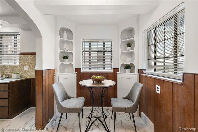 18645 Roselawn Street, Detroit, MI 48221