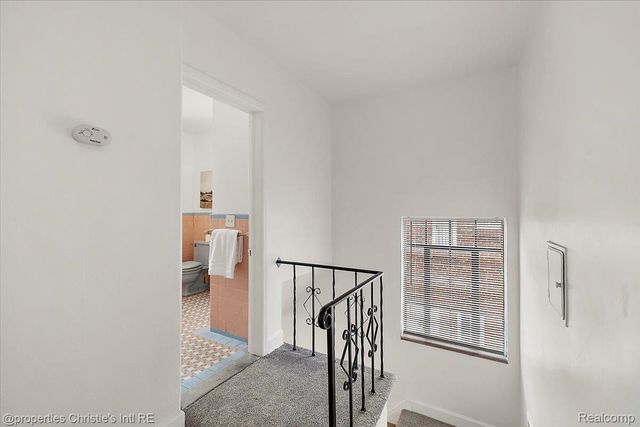 18645 Roselawn Street, Detroit, MI 48221